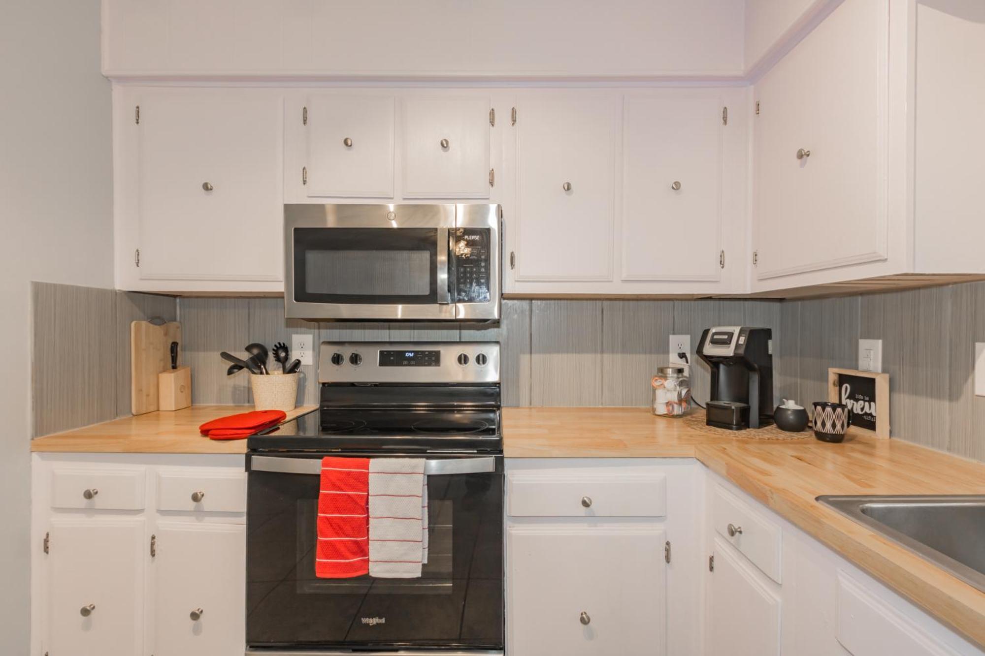 Cheerful 3 Bedroom 2Ba Home In Great Neighborhood! แจ็คสันวิลล์ ภายนอก รูปภาพ
