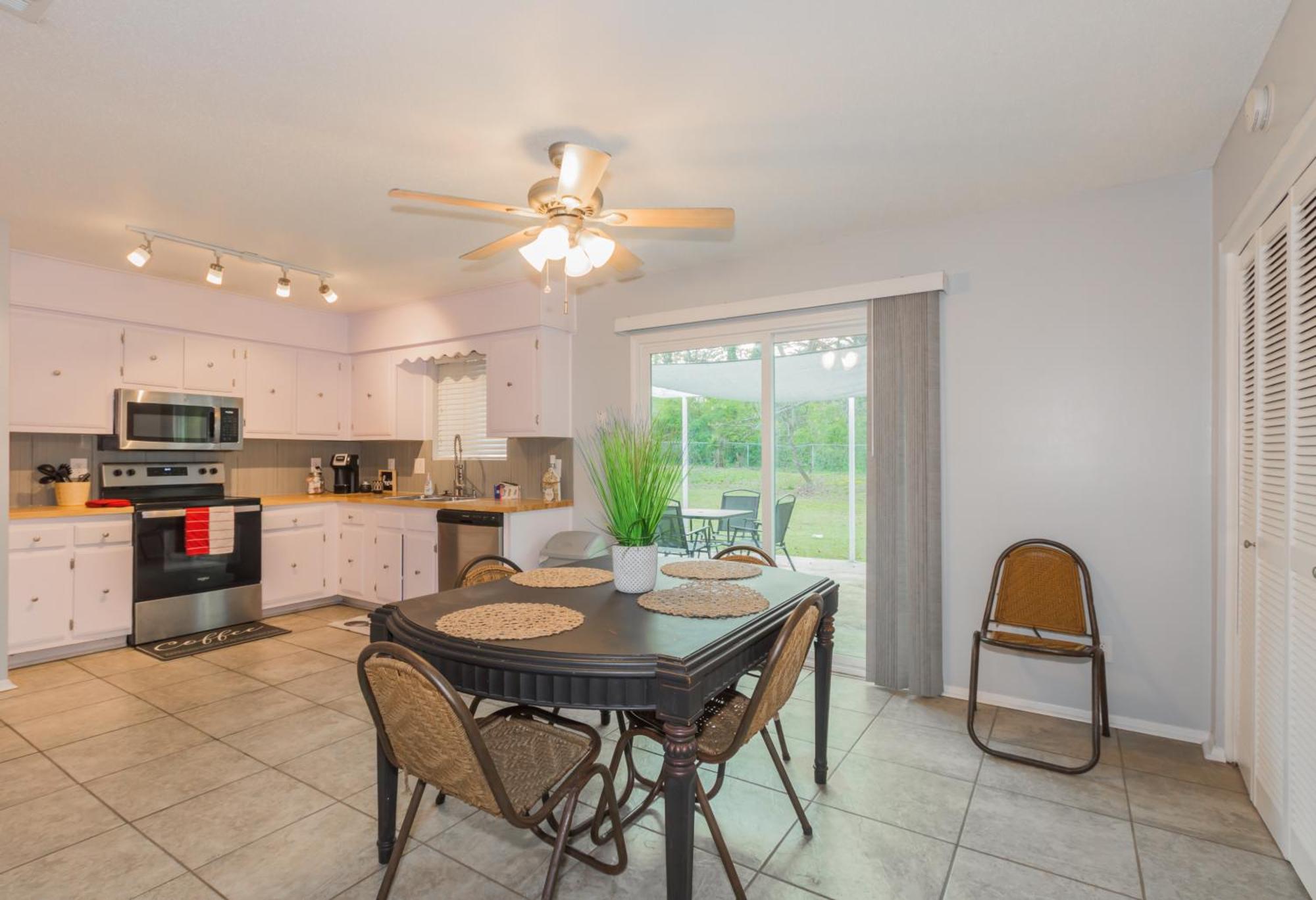 Cheerful 3 Bedroom 2Ba Home In Great Neighborhood! แจ็คสันวิลล์ ภายนอก รูปภาพ